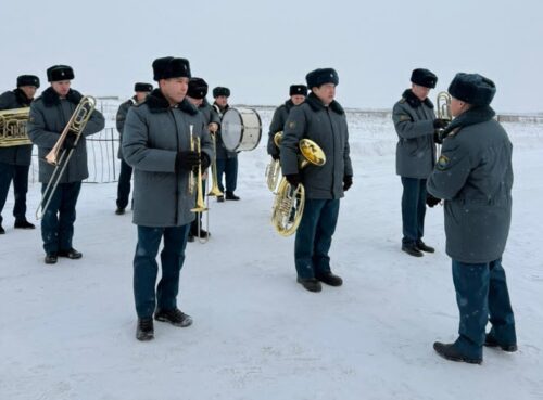 Оркестр Нацгвардии поздравил со 100-летием павлодарского ветерана