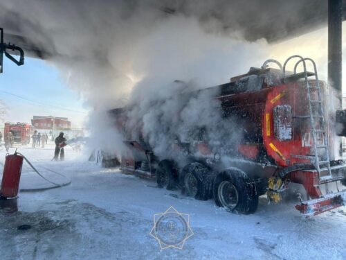 Пострадавший при возгорании бензовоза в Павлодаре остается в тяжелом состоянии – медики