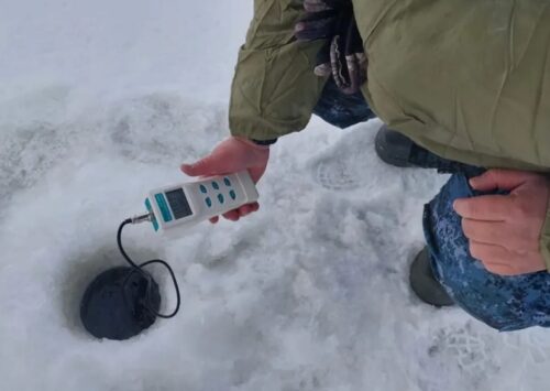 Спасти рыбу от замора: на водоемах Павлодарской области приступили к бурению лунок