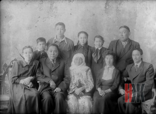 Тайны прошлого или тихая сенсация в Павлодаре: тысячи неизвестных фото восстановили в музее Багаева ﻿