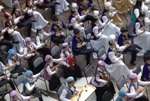 В Павлодаре 500 домбристов одновременно исполнят легендарные композиции