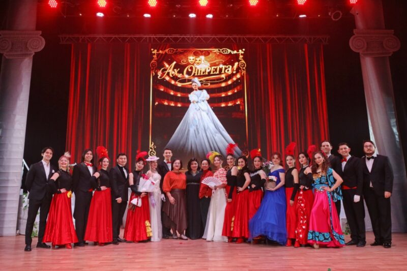Новый Мистер Икс и своя Пепита: как Павлодар встретил Весну на балу оперетты﻿
