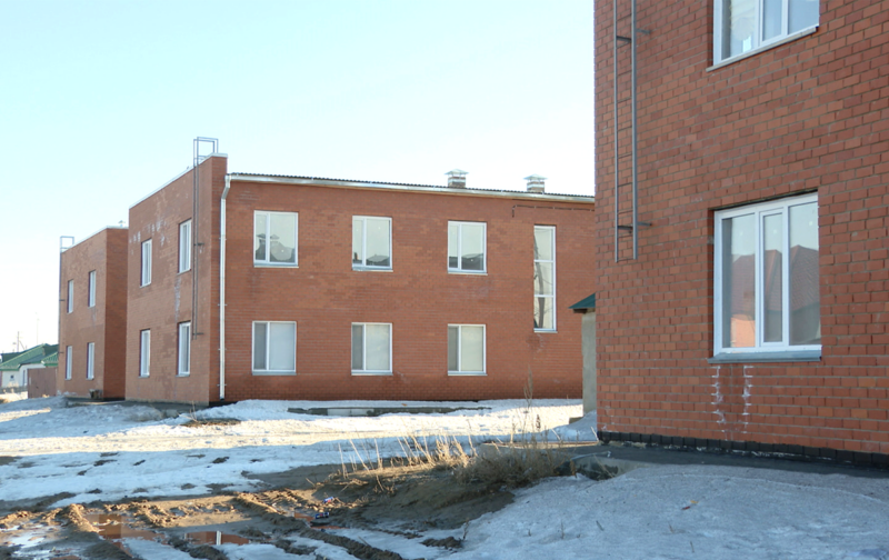 Потолок ледяной, дверь скрипучая