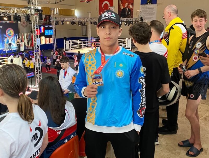 Павлодарец завоевал бронзу на турнире по муай-тай в Турции