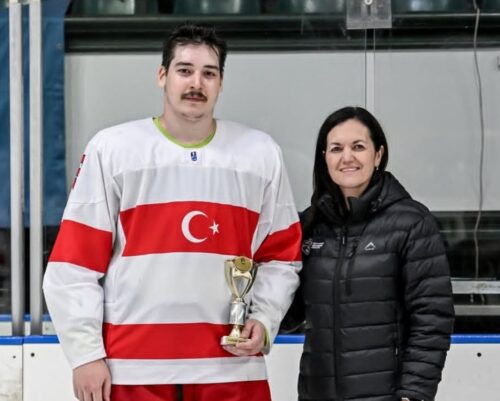 Хоккеиста из Павлодара признали лучшим игроком матча между Турцией и Туркменистаном