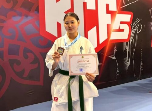 Спортсменка из Павлодара завоевала бронзу на Кубке РК по киокушинкай-кан карате