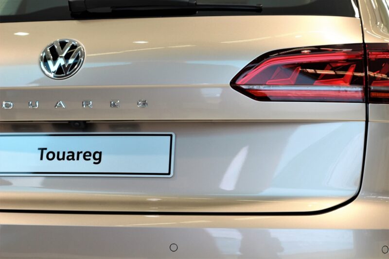 У павлодарки угнали машину, пока она бегала за сумочкой