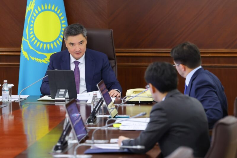 Олжас Бектенов провел совещание по реализации проекта «Долина ЦОДов» в рамках исполнения поручений Президента