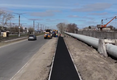 В Павлодаре приступили к обустройству тротуаров
