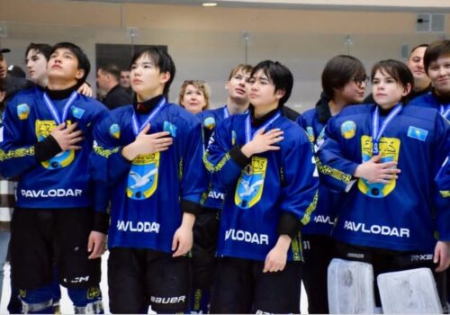 Павлодарские хоккеисты выиграли чемпионат Казахстана U16