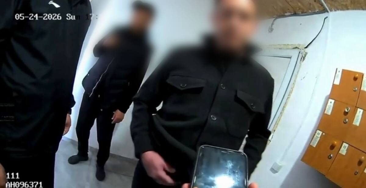 В Экибастузе осужденный пытался пронести в колонию телефон