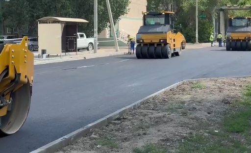 В Павлодаре начались работы по асфальтированию улицы Радищева