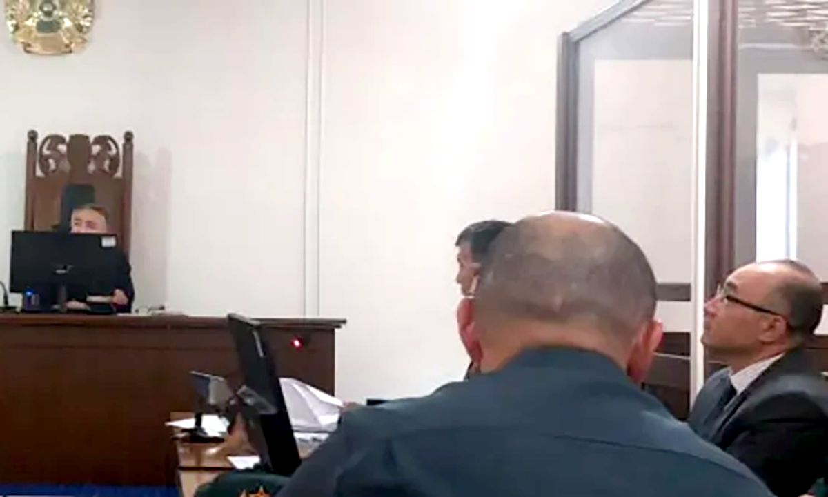 Должен ли нацгвардеец мочиться в присутствии офицера военной полиции