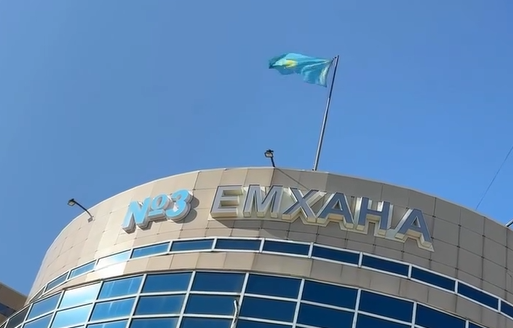 Павлодарцы пожаловались на месячное ожидание приема невропатолога в третьей поликлинике