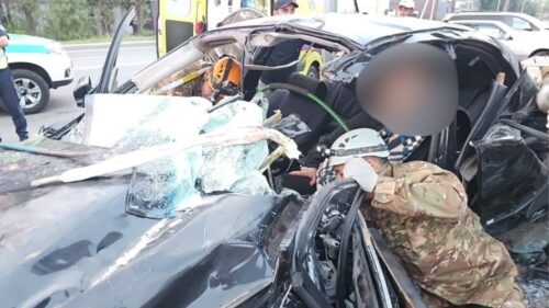 ДТП на Малой объездной в Павлодаре: водителя зажало в разбитом авто