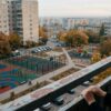 Девушка пыталась прыгнуть с балкона девятого этажа в Павлодаре