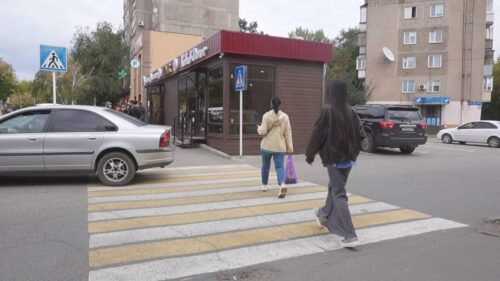 На улице Бухар Жырау после обращения павлодарцев обустроили пешеходный переход