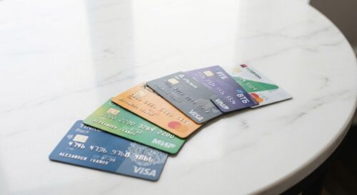 Жительница Аксу использовала карты сотрудников для интернет-мошенничества
