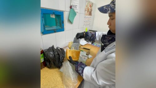 Смартфон в булке хлеба пытались передать в СИЗО Павлодара